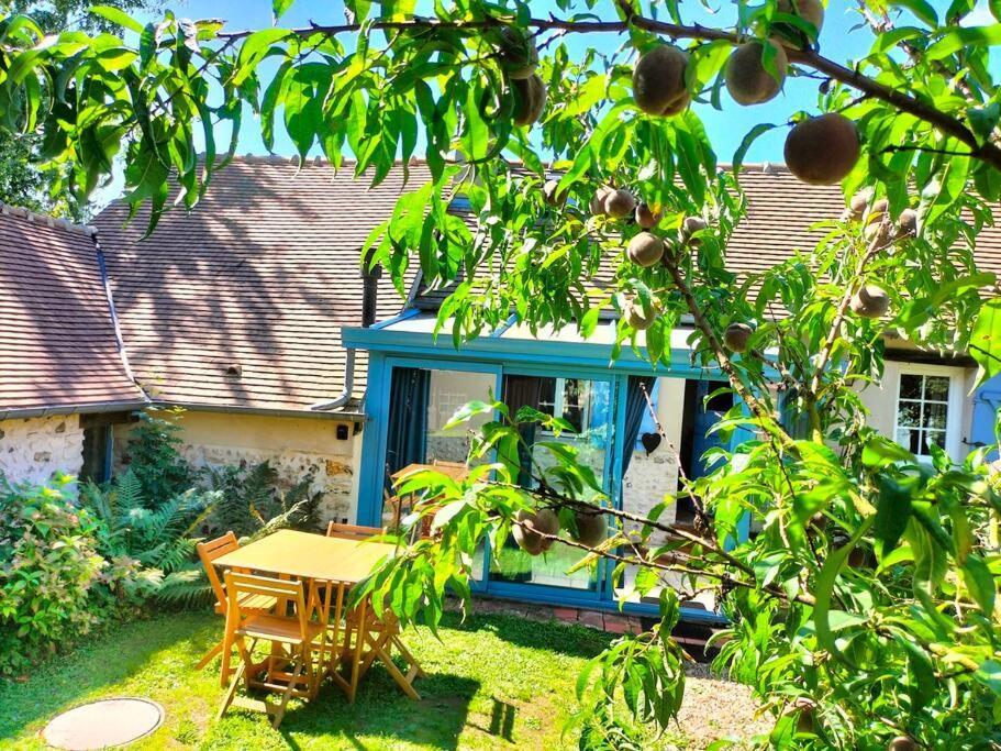 Charmante Maisonnette En Pierre Ecardenville-sur-Eure Екстер'єр фото
